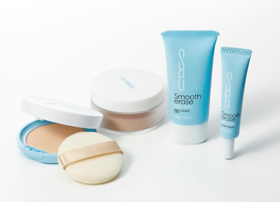 テカリ知らずのマット美肌をキープする　スムースイレースM　マットキープシリーズ 